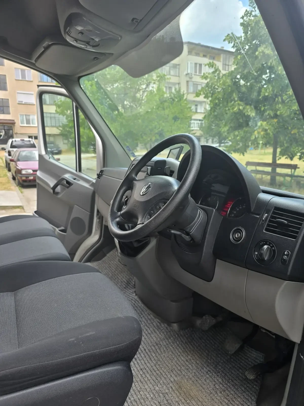 VW Crafter, снимка 4 - Бусове и автобуси - 54576650
