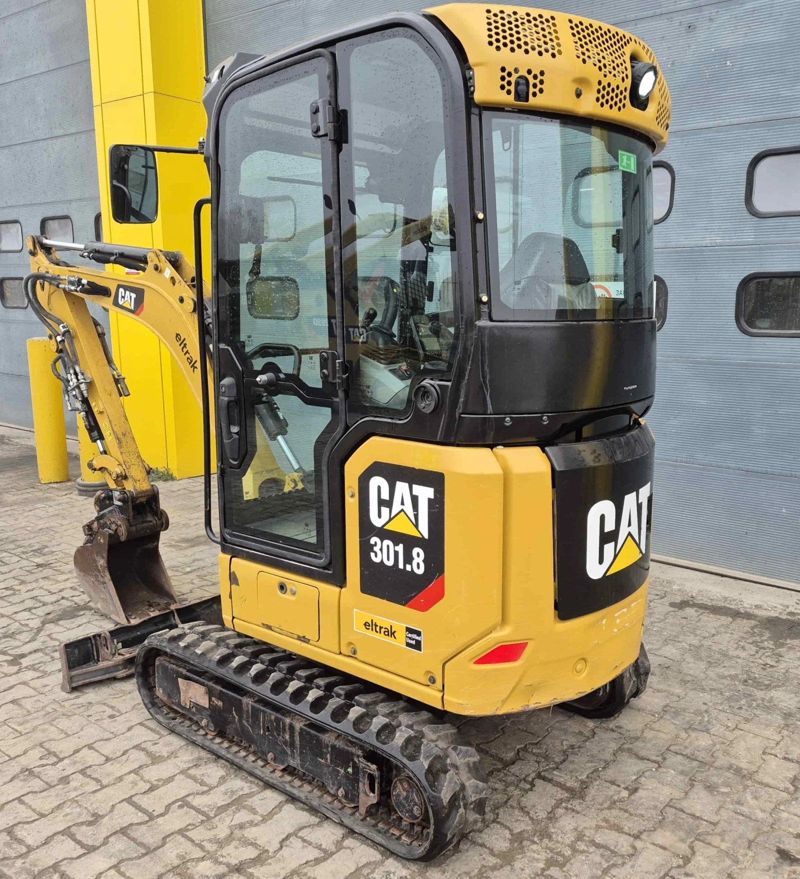 ����� Cat 301.8 | Mobile.bg � ����������� 4