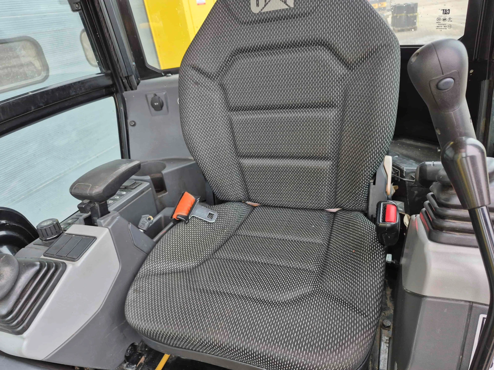 ����� Cat 301.8 | Mobile.bg � ����������� 15