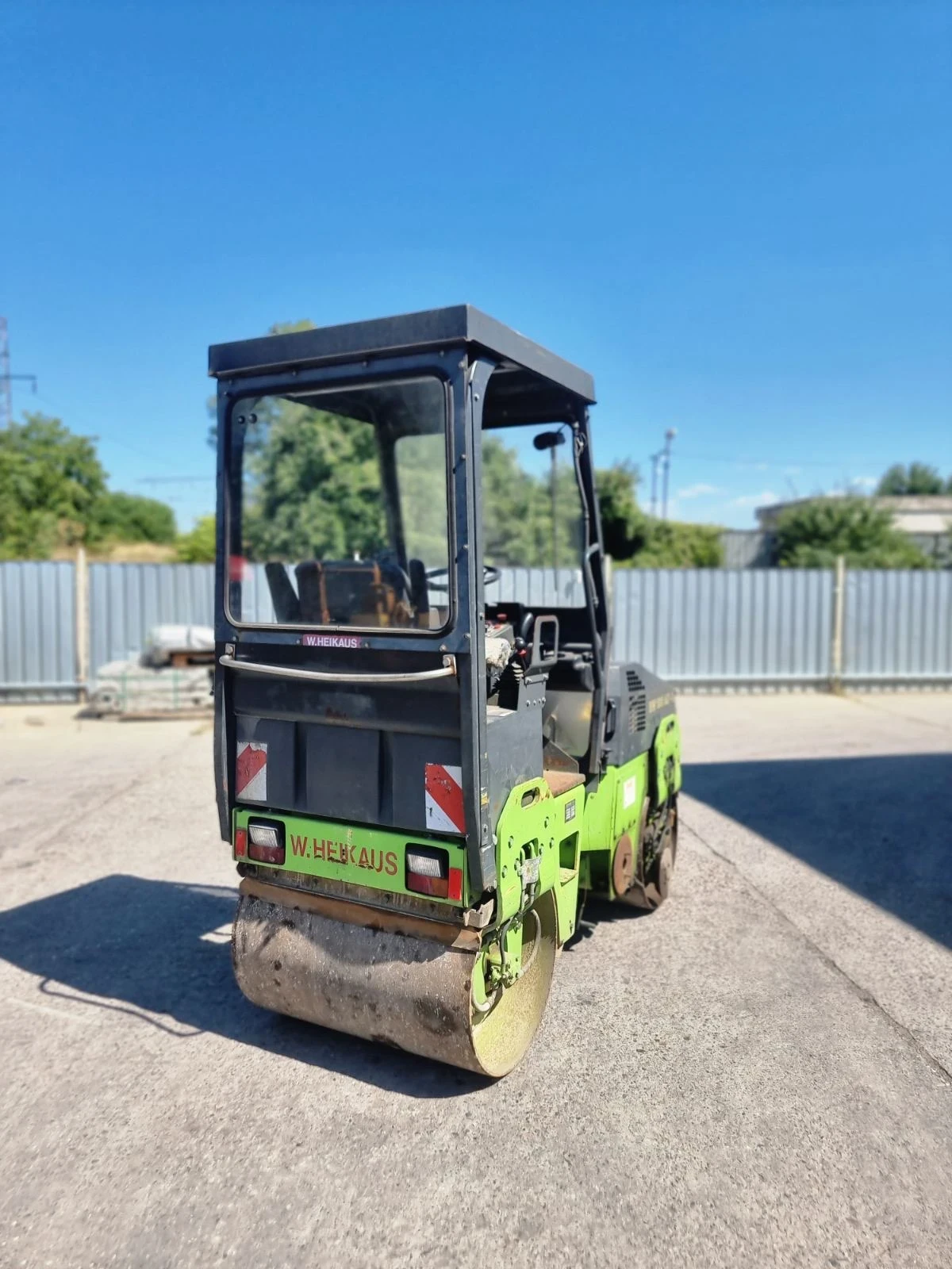 Валяк BOMAG Bw100, снимка 2 - Индустриална техника - 55493562