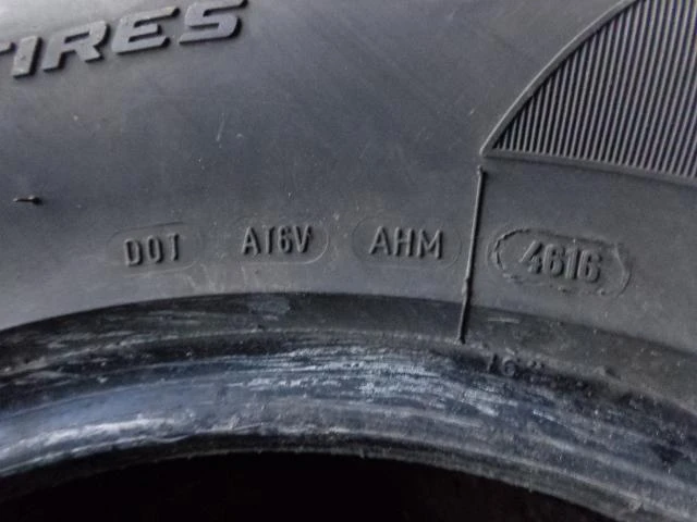 Гуми Зимни 215/65R16, снимка 8 - Гуми и джанти - 20237343