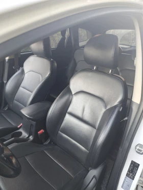 Kia Carens, снимка 10