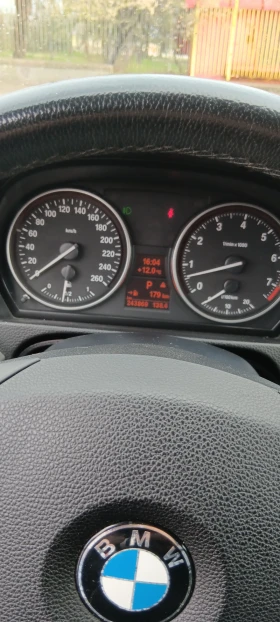 BMW 325 3.0 xDrive , снимка 9