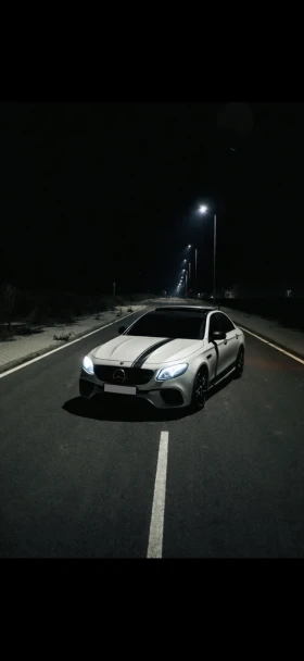 Mercedes-Benz E 63 AMG S, снимка 2