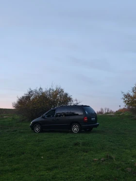 Chrysler Voyager, снимка 9 - Автомобили и джипове - 53615916