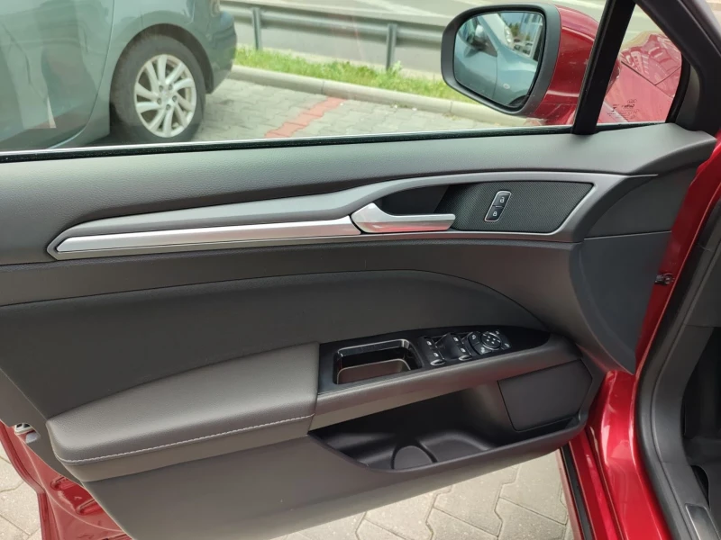 Ford Mondeo FULL LED + DIGITAL COCKPIT КАТО НОВ, снимка 9 - Автомобили и джипове - 51537578