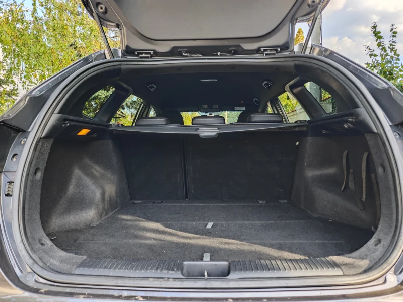 Kia Ceed SW GT Line, снимка 13 - Автомобили и джипове - 52330235