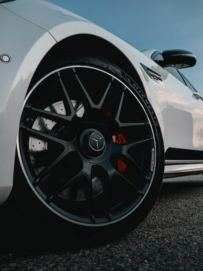 Mercedes-Benz E 63 AMG S, снимка 3 - Автомобили и джипове - 52311298