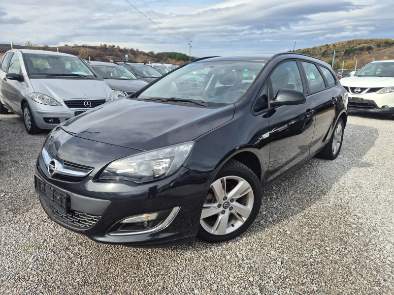Opel Astra 1.7 CDTI, снимка 2 - Автомобили и джипове - 52371926