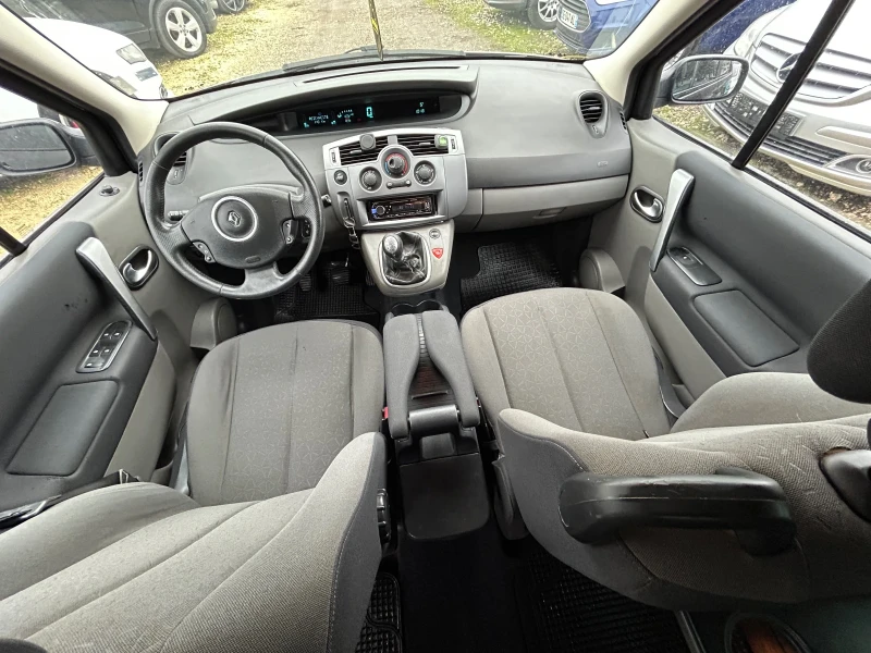 Renault Scenic 1.9DCi/131K.C./6СКОРОСТИ, снимка 10 - Автомобили и джипове - 52623942