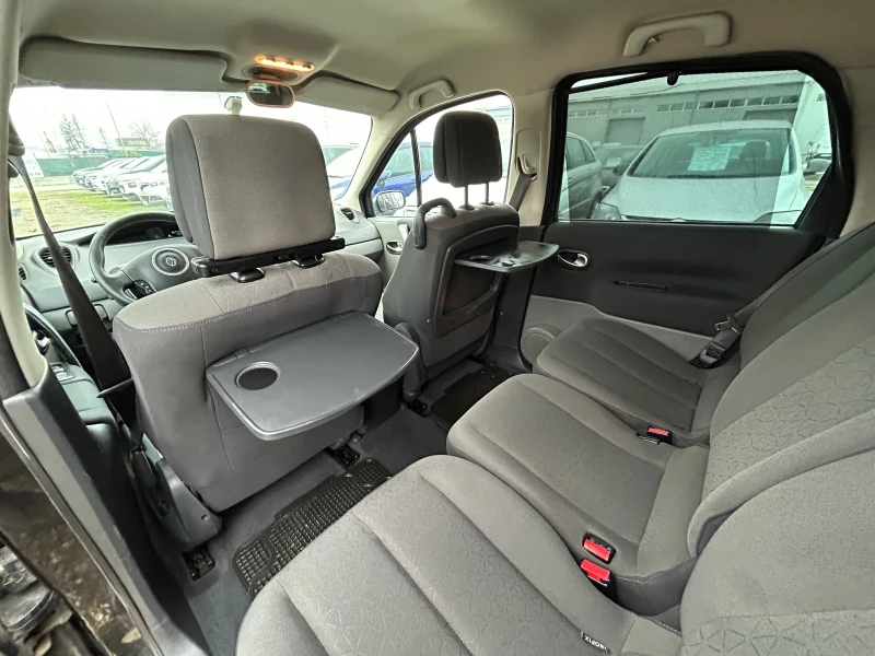 Renault Scenic 1.9DCi/131K.C./6СКОРОСТИ, снимка 14 - Автомобили и джипове - 52623942