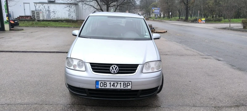 VW Touran, снимка 2 - Автомобили и джипове - 52712236