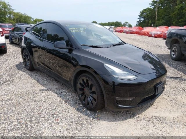 Tesla Model Y PERFORMANCE* DUAL MOTOR* AWD