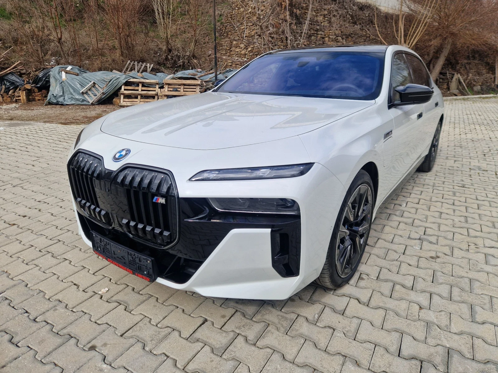 BMW 760 xDrive, снимка 1