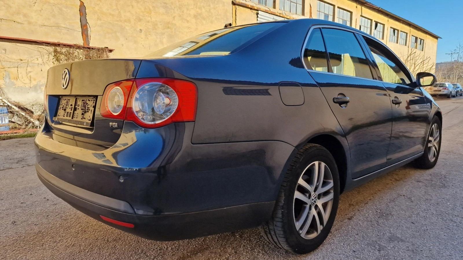 VW Jetta 1, 6i - изображение 3