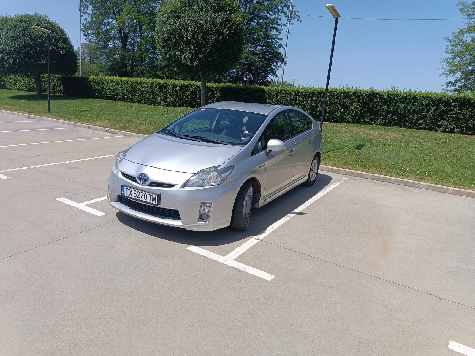 Toyota Prius 1.8 HIBRID - изображение 3