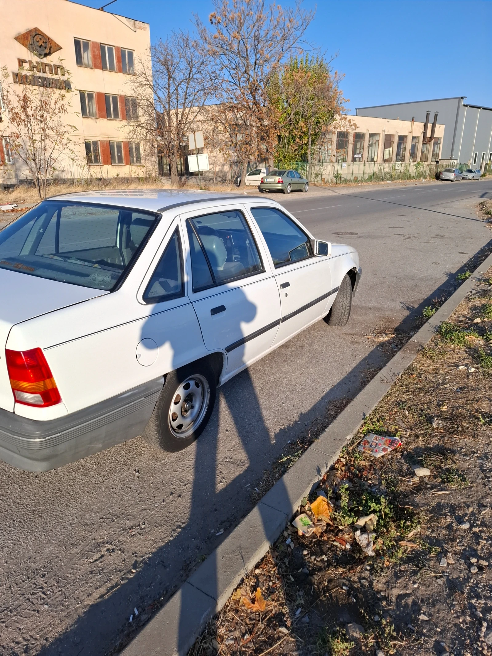 Opel Kadett 1.6i - изображение 8