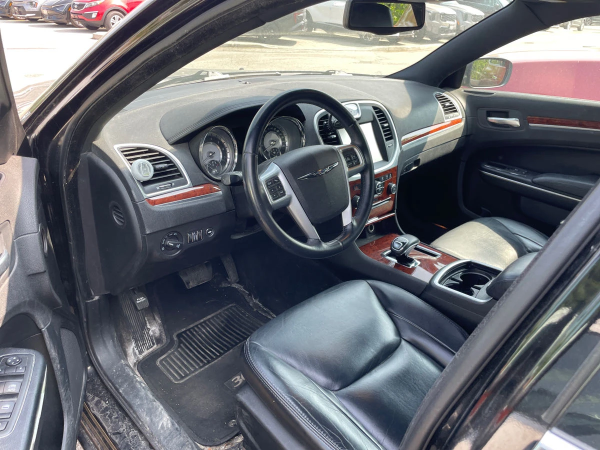 Chrysler 300c * CARFAX* АВТОФИНАНСИРАНЕ* БЕЗ ПЪРВОНАЧАЛНА ВНОСКА - изображение 8