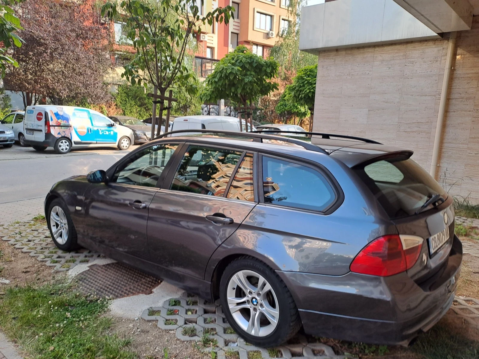 BMW 318 E91 318d touring - изображение 7