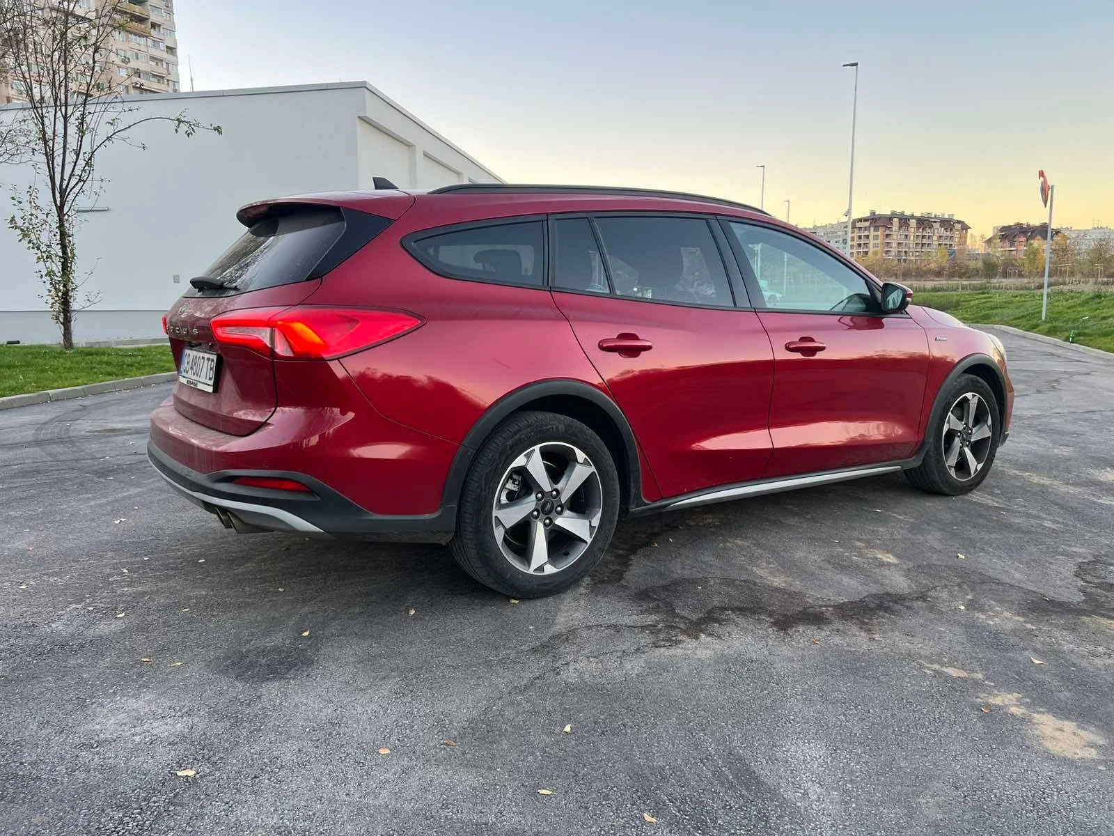 Ford Focus Active 1.0 Ecoboost - изображение 5