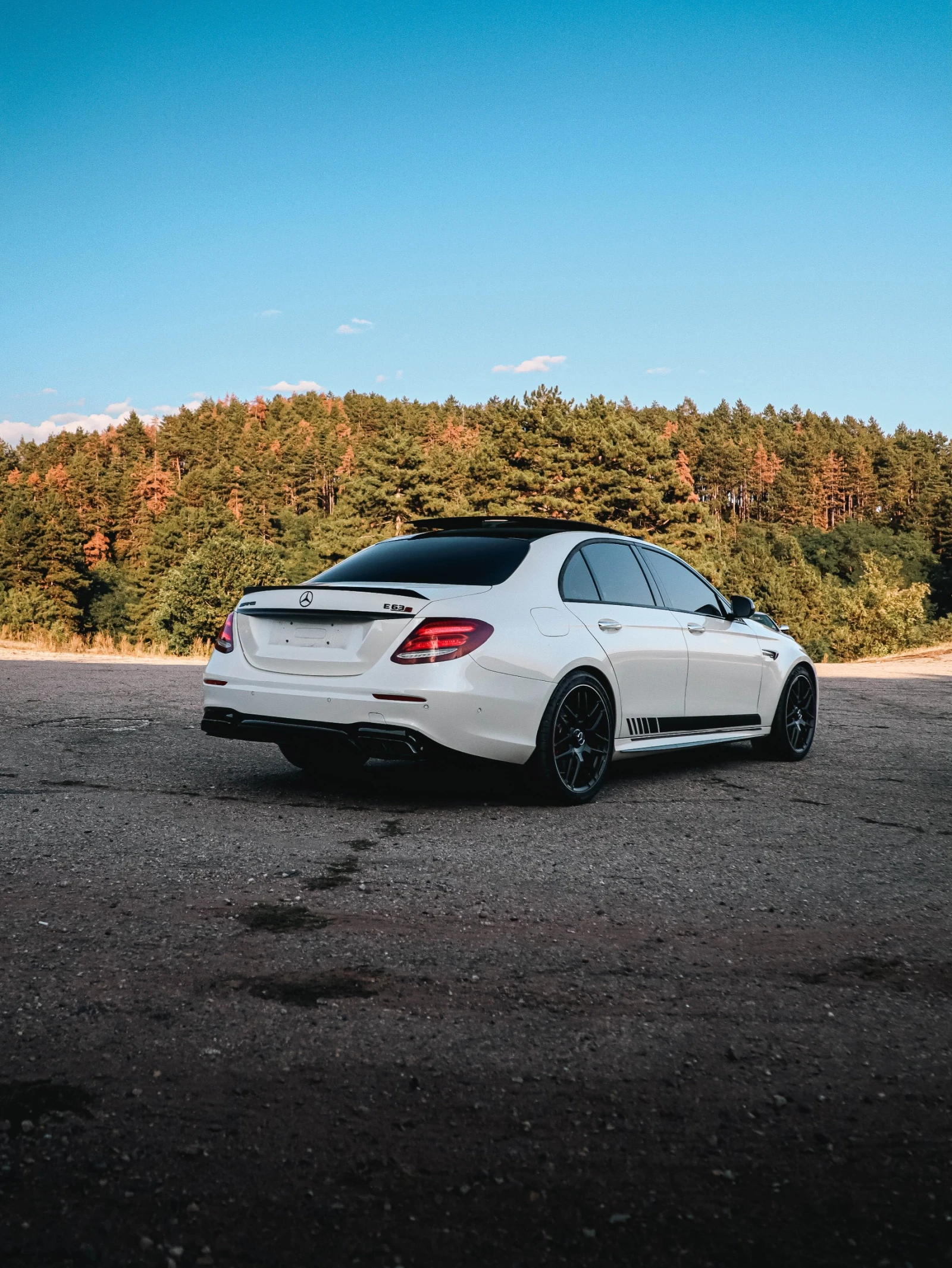 Mercedes-Benz E 63 AMG S - изображение 5