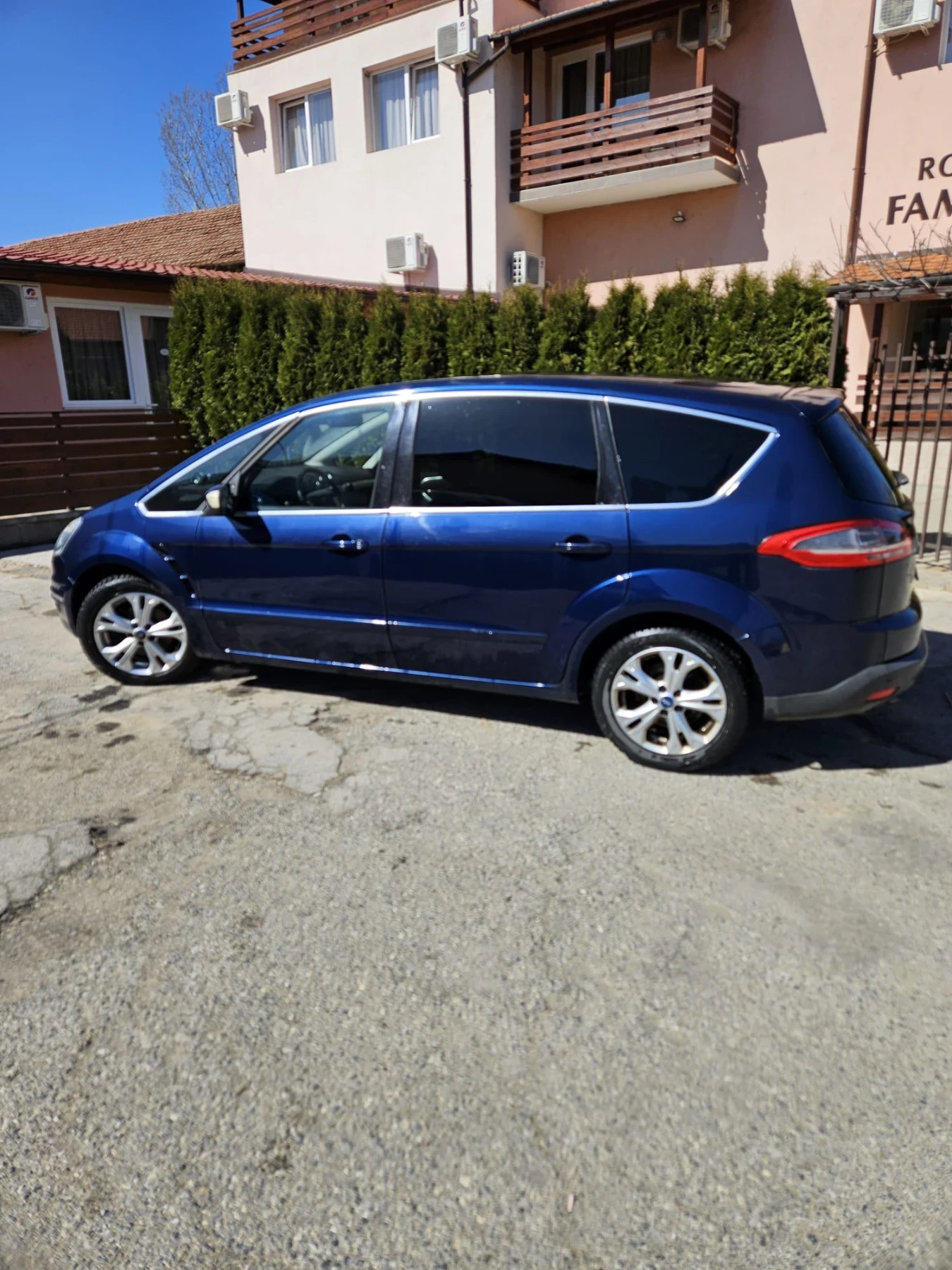 Ford S-Max