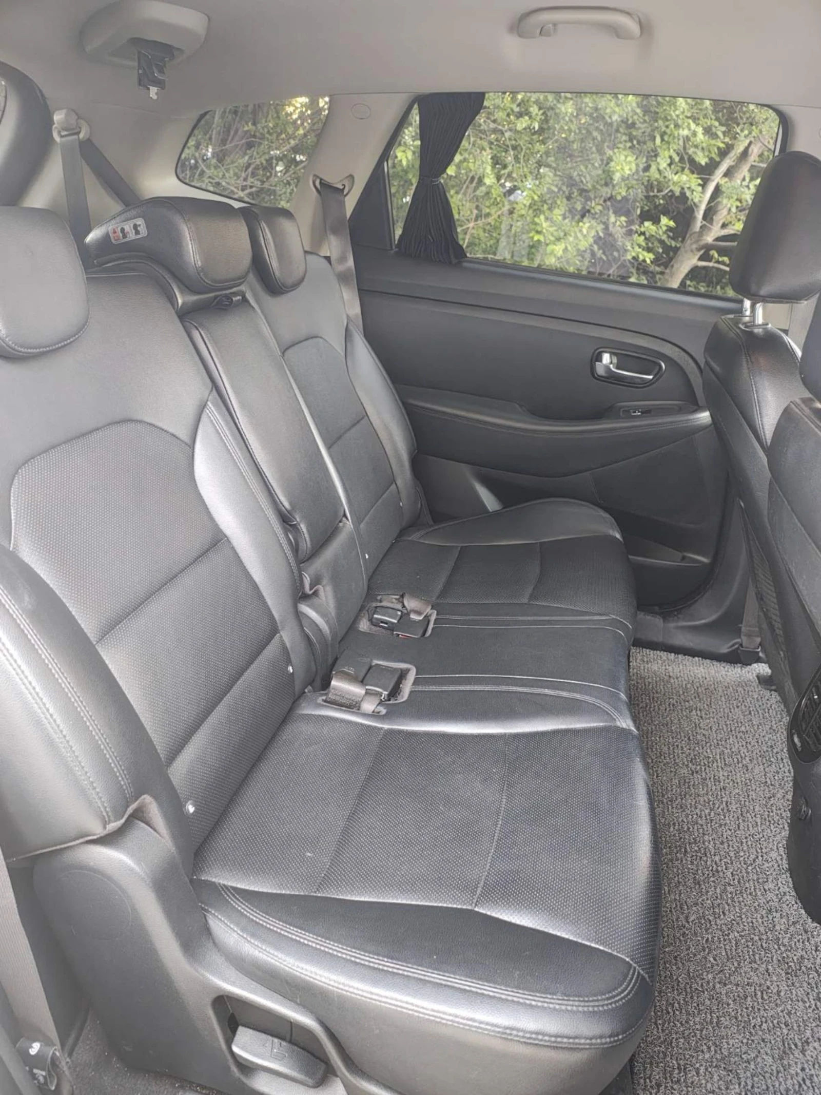 Kia Carens, снимка 9 - Автомобили и джипове - 54346058