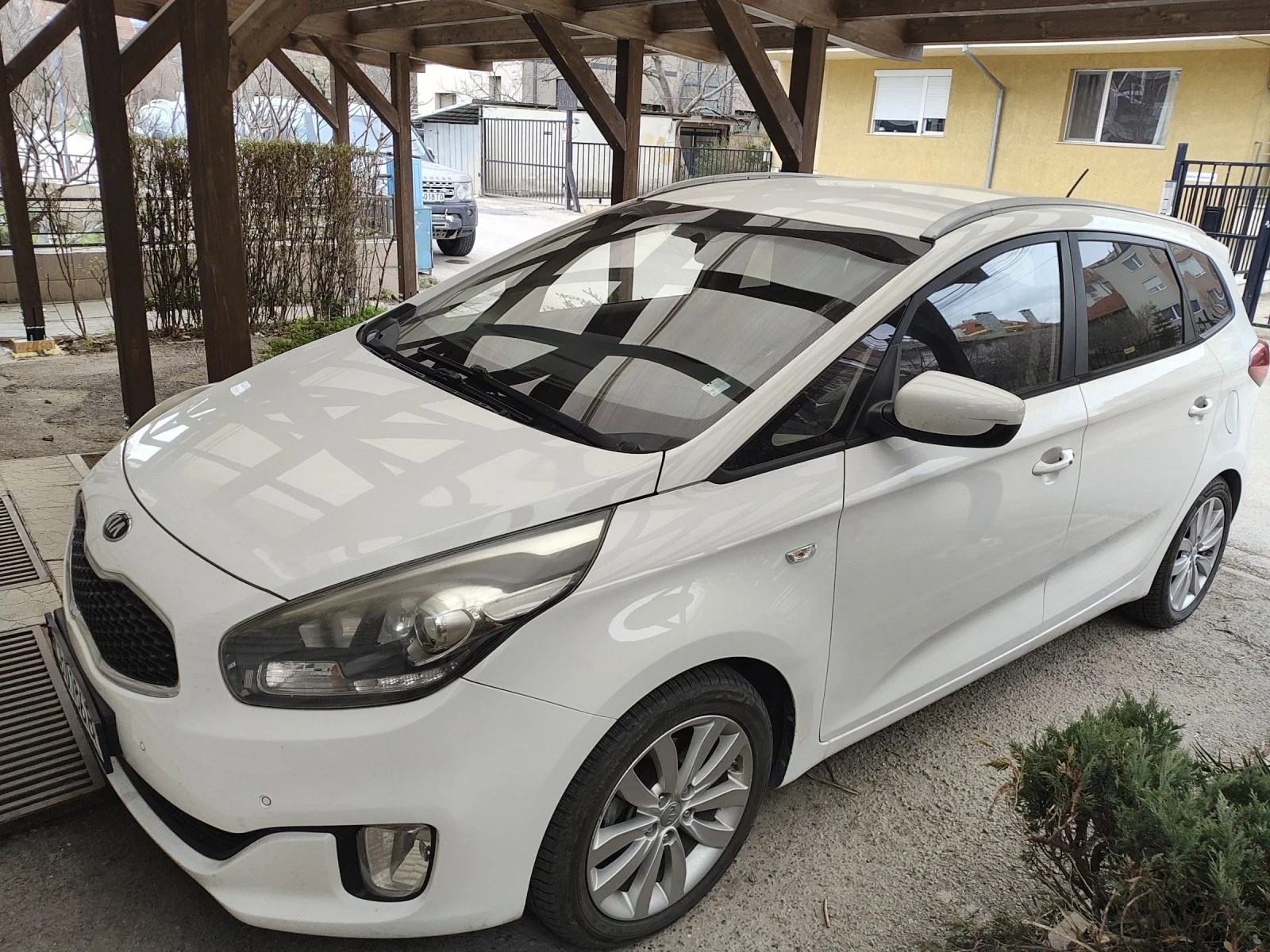 Kia Carens | Mobile.bg � ����������� 1