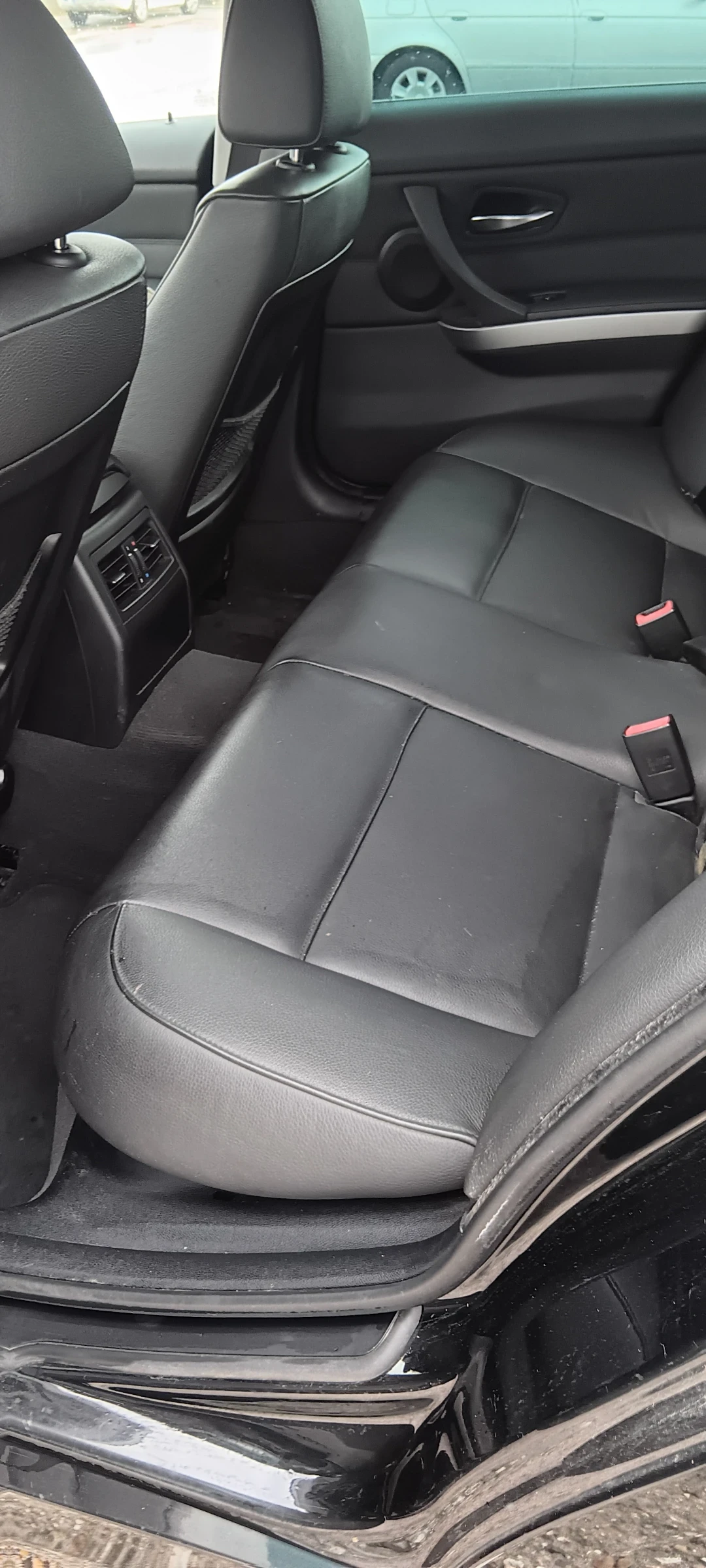 BMW 325 3.0 xDrive , снимка 15 - Автомобили и джипове - 54145393