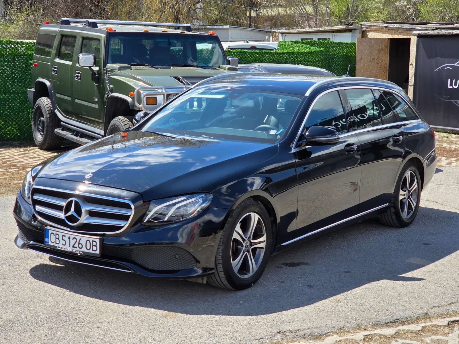 Mercedes-Benz E 220 БАРТЕР / ЛИЗИНГ, снимка 2 - Автомобили и джипове - 54159197