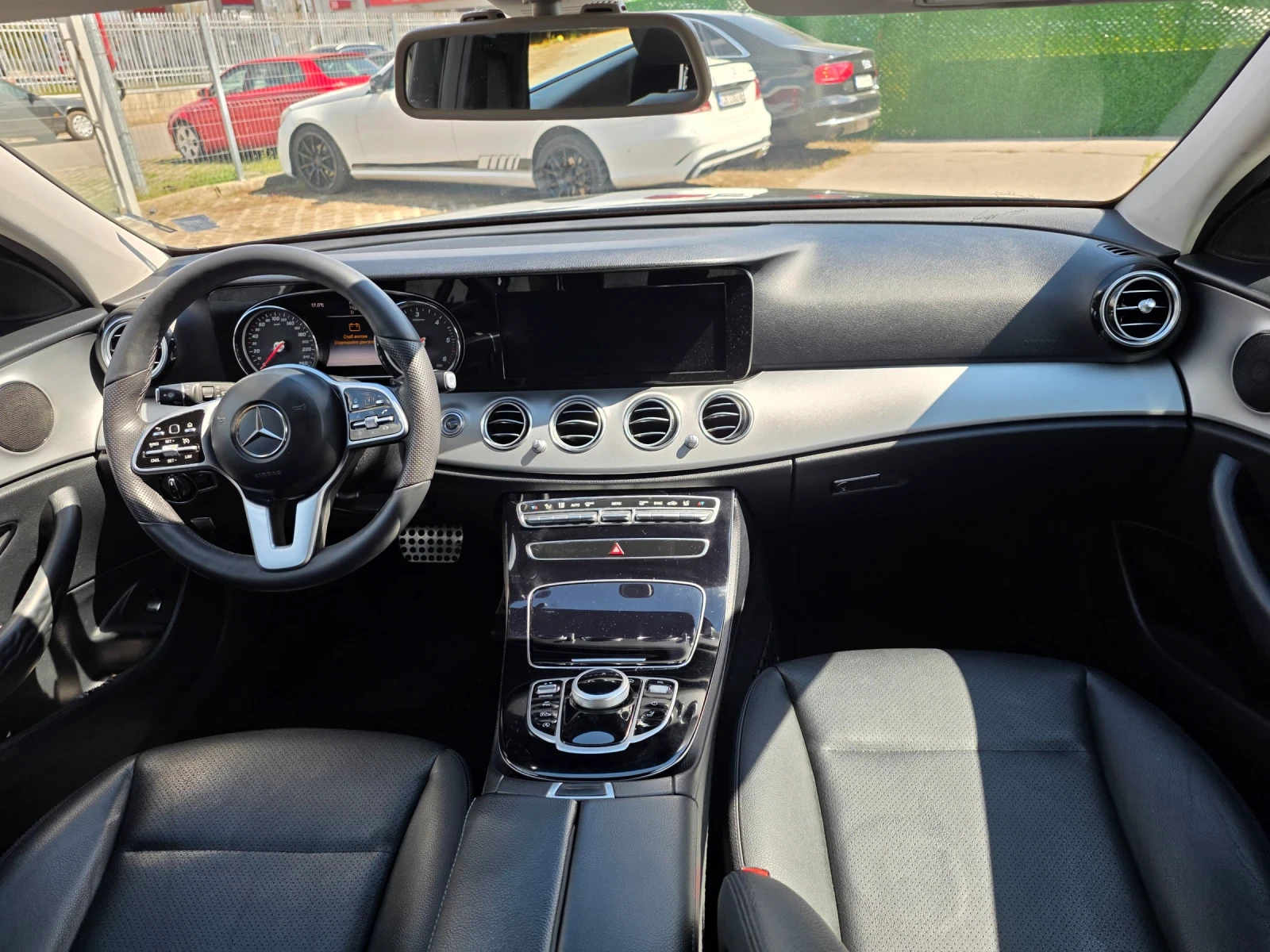 Mercedes-Benz E 220 БАРТЕР / ЛИЗИНГ, снимка 10 - Автомобили и джипове - 54159197