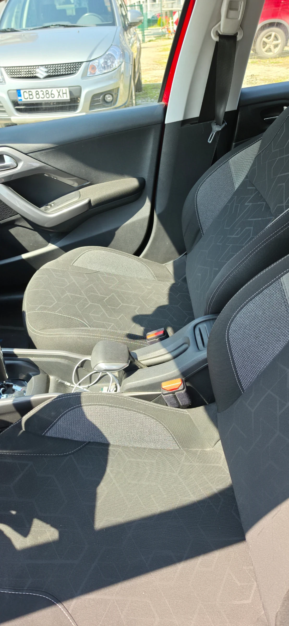 Peugeot 2008, снимка 9 - Автомобили и джипове - 54235280