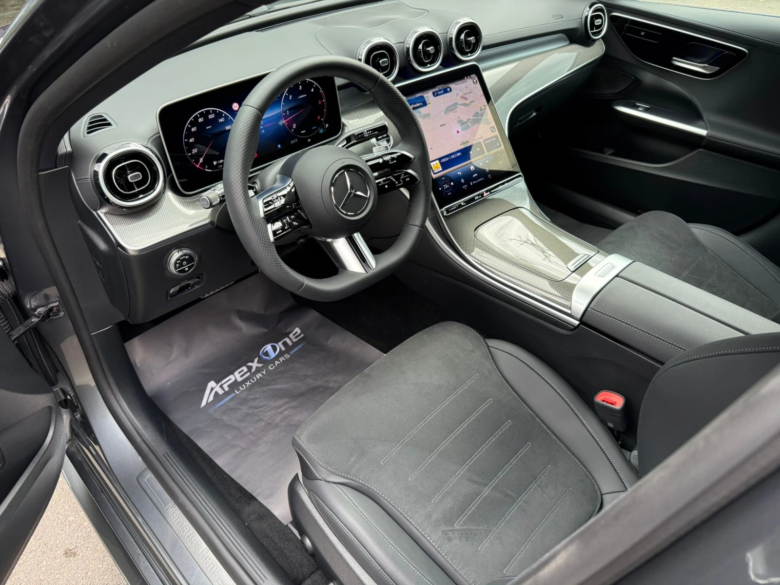 Mercedes-Benz C 220 AMG/4MATIC/BRAND NEW, снимка 8 - Автомобили и джипове - 54282464