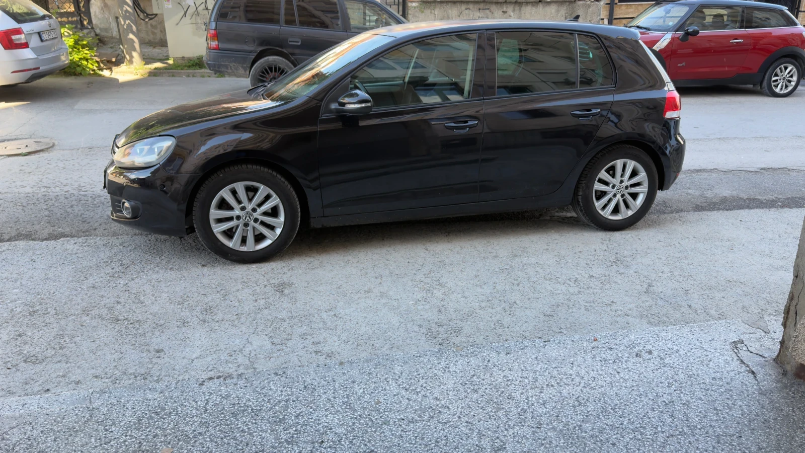 VW Golf 2000 TDI, снимка 2 - Автомобили и джипове - 54987704