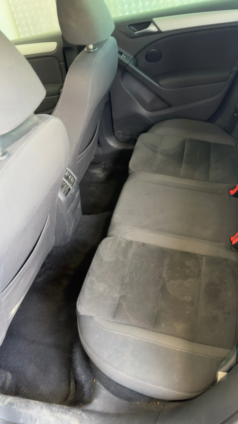 VW Golf 2000 TDI, снимка 12 - Автомобили и джипове - 54987704