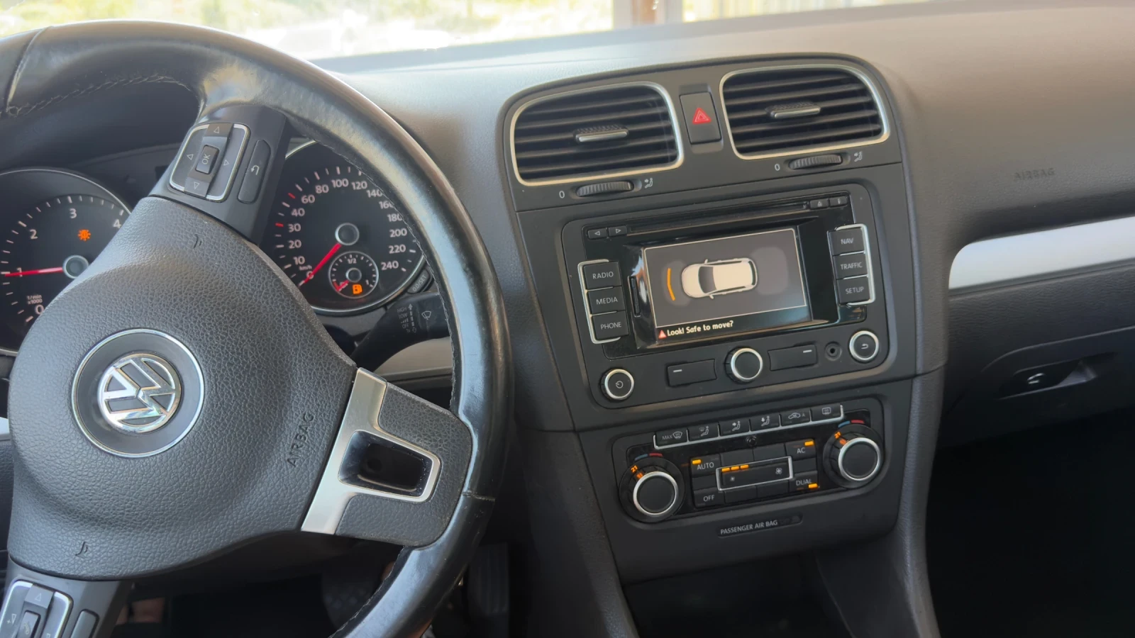 VW Golf 2000 TDI, снимка 8 - Автомобили и джипове - 55336148