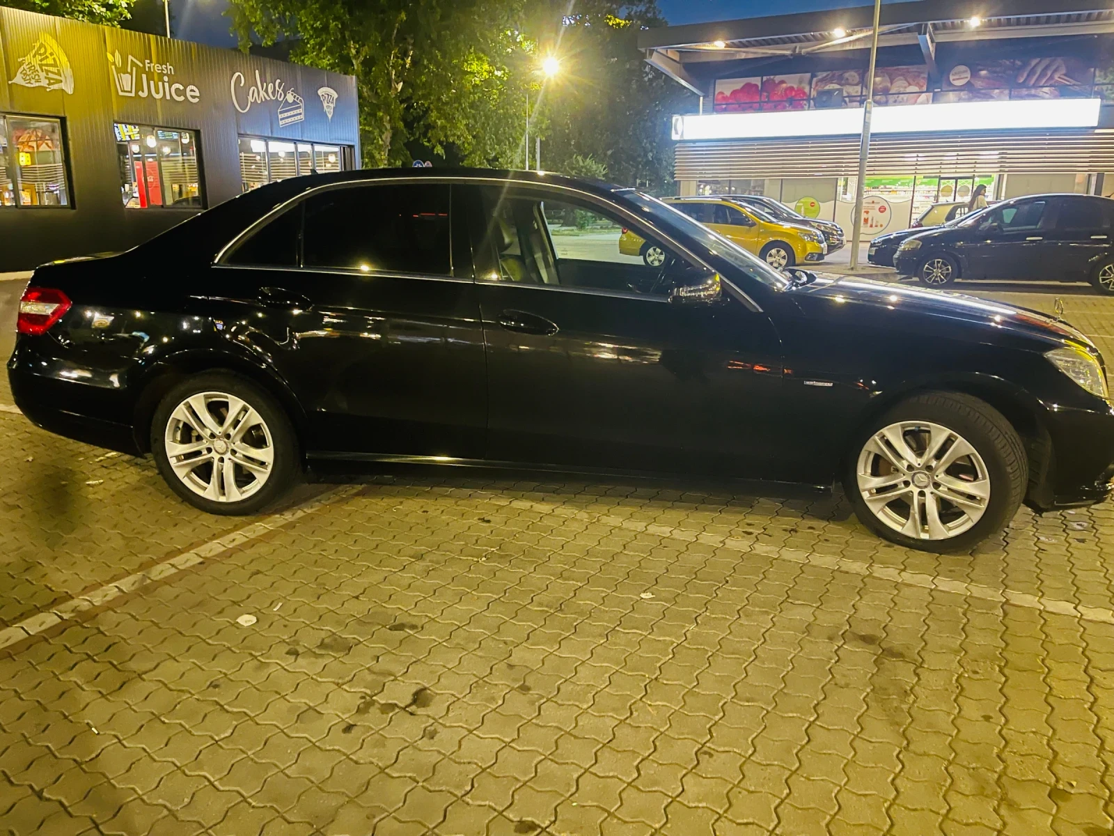 Mercedes-Benz E 350, снимка 5 - Автомобили и джипове - 55082679