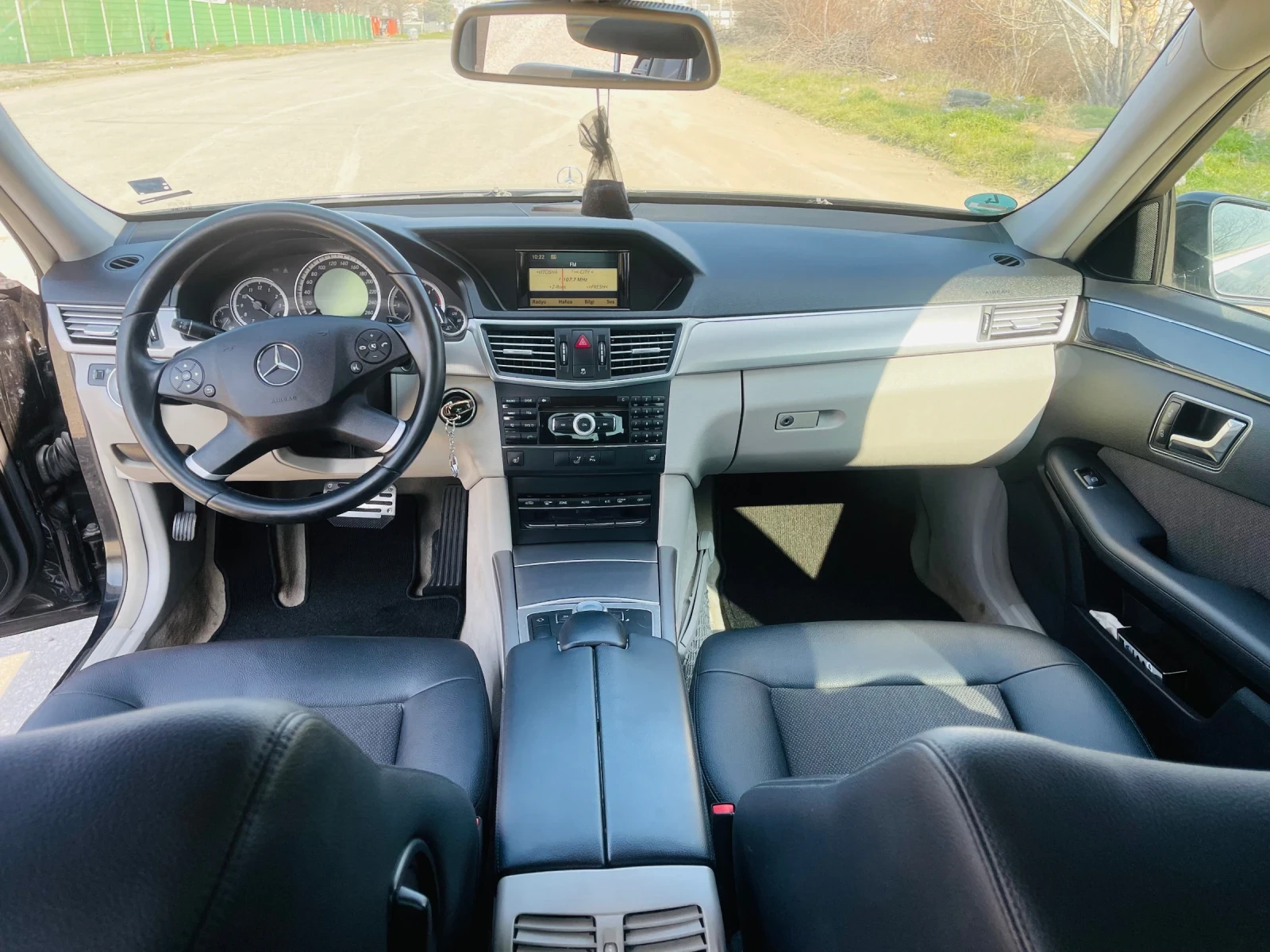 Mercedes-Benz E 350, снимка 9 - Автомобили и джипове - 55082679