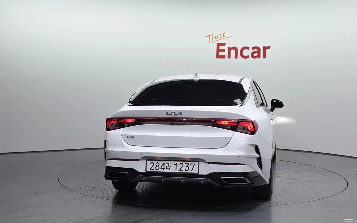 Kia K5 ФАБРИЧНА ГАЗ| LANE ASSIST| CRUISE| КРАЙНА ЦЕНА, снимка 4 - Автомобили и джипове - 55242569