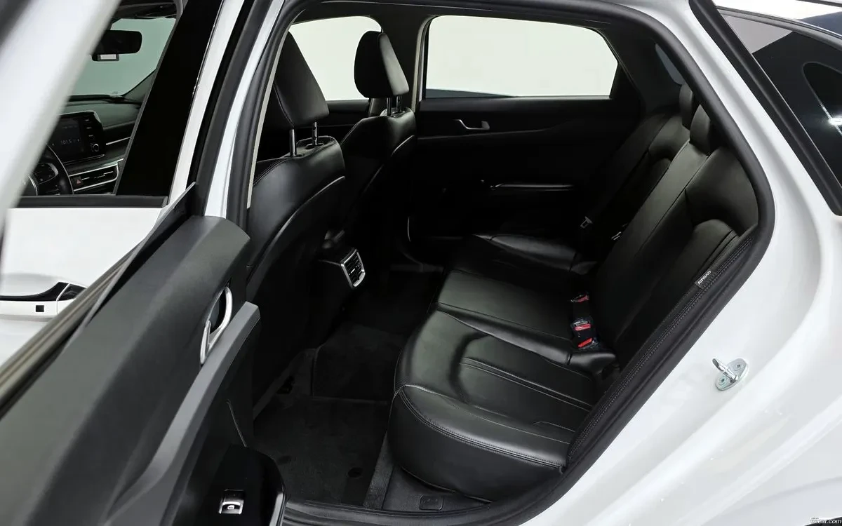 Kia K5 ФАБРИЧНА ГАЗ| LANE ASSIST| CRUISE| КРАЙНА ЦЕНА, снимка 13 - Автомобили и джипове - 55242569