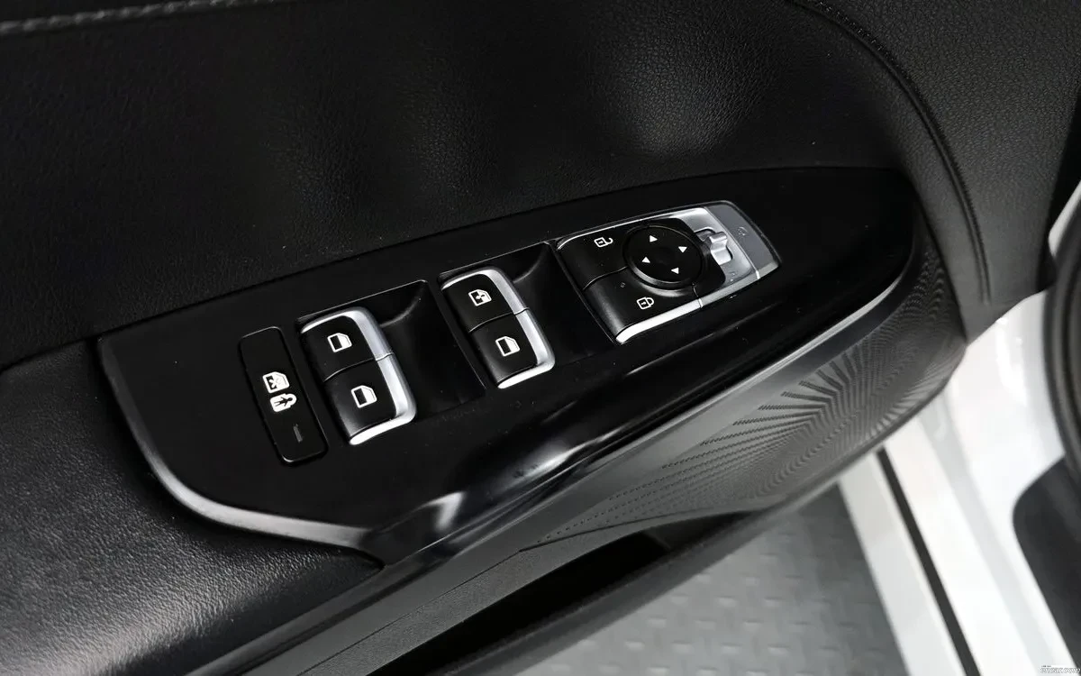 Kia K5 ФАБРИЧНА ГАЗ| LANE ASSIST| CRUISE| КРАЙНА ЦЕНА, снимка 10 - Автомобили и джипове - 55242569