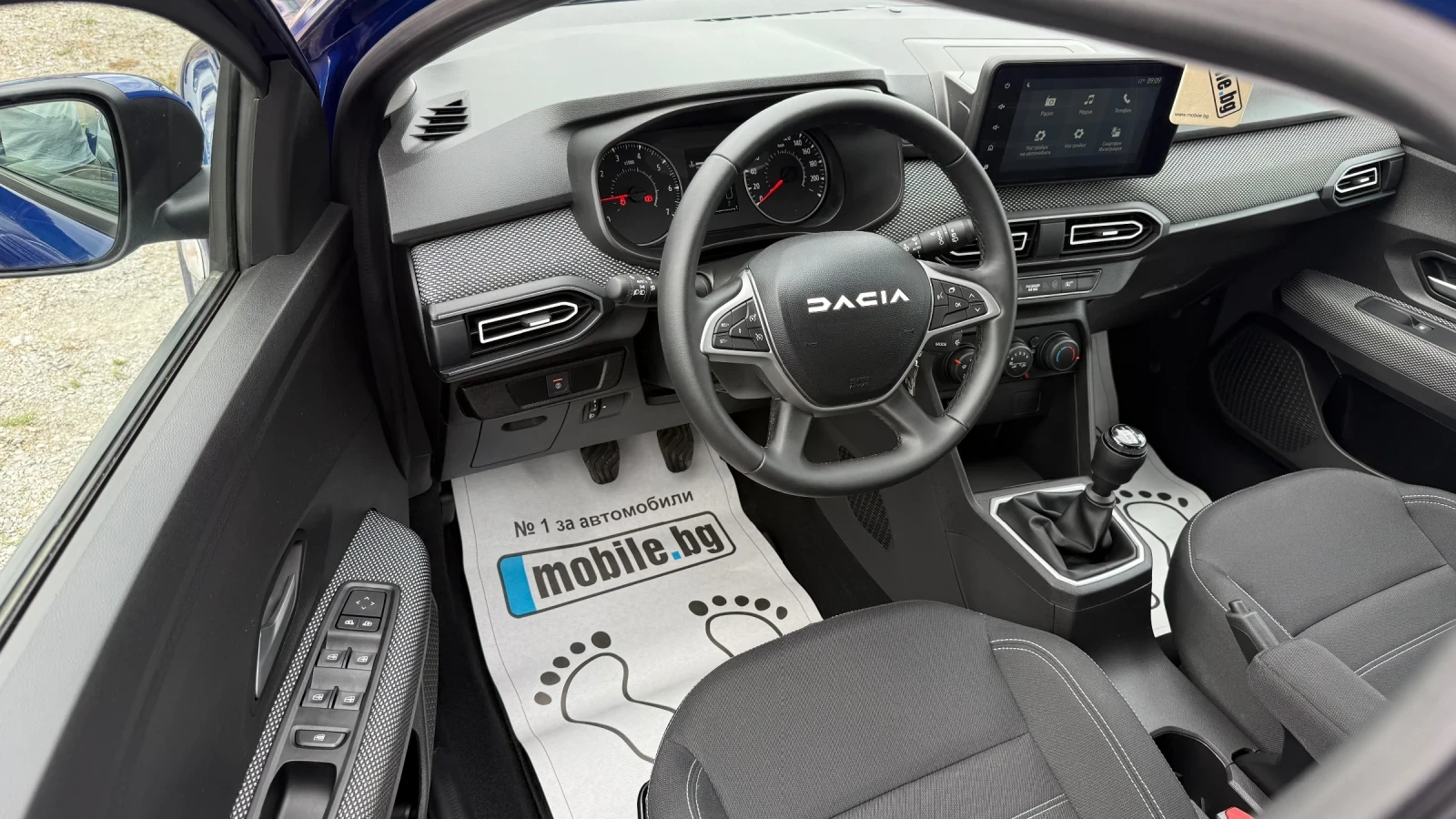 Dacia Sandero 1.0 SCe* 4000km* Navi* CarPlay* LED* 2025g* , снимка 7 - Автомобили и джипове - 55409408
