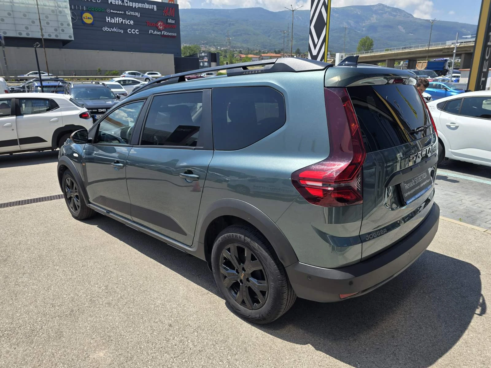 Dacia Jogger 1.0 TCe 90 Stop&Start LPG, снимка 4 - Автомобили и джипове - 55456733