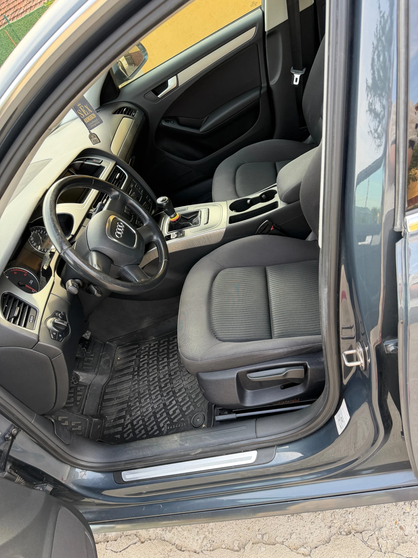 Audi A4, снимка 5 - Автомобили и джипове - 55480875