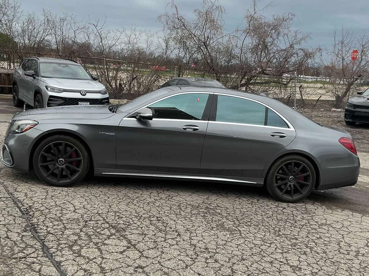 Mercedes-Benz S 63  AMG / 360 / DIS / HUD / BURMESTER / CARFAX | Mobile.bg � ����������� 2