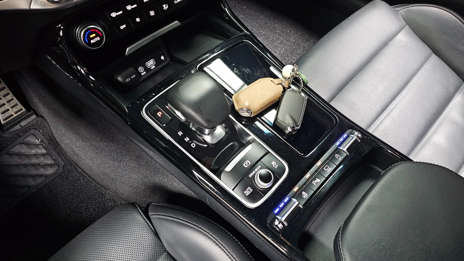Kia Stinger 2.0 Turbo AWD Platinum (Model 2018), снимка 9 - Автомобили и джипове - 55656157