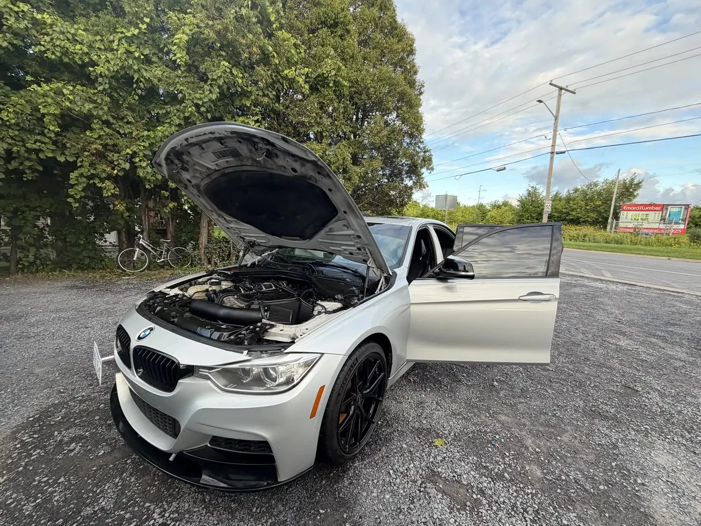 BMW 335 MPACK* HARMAN* HUD* STAGE2, снимка 3 - Автомобили и джипове - 55978195