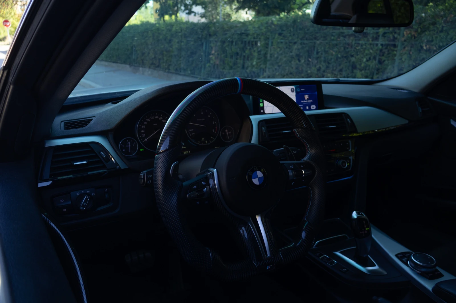 BMW 320 d Xdrive, снимка 10 - Автомобили и джипове - 55995041