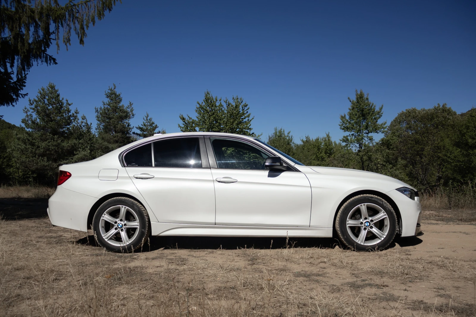 BMW 320 d Xdrive, снимка 6 - Автомобили и джипове - 55995041