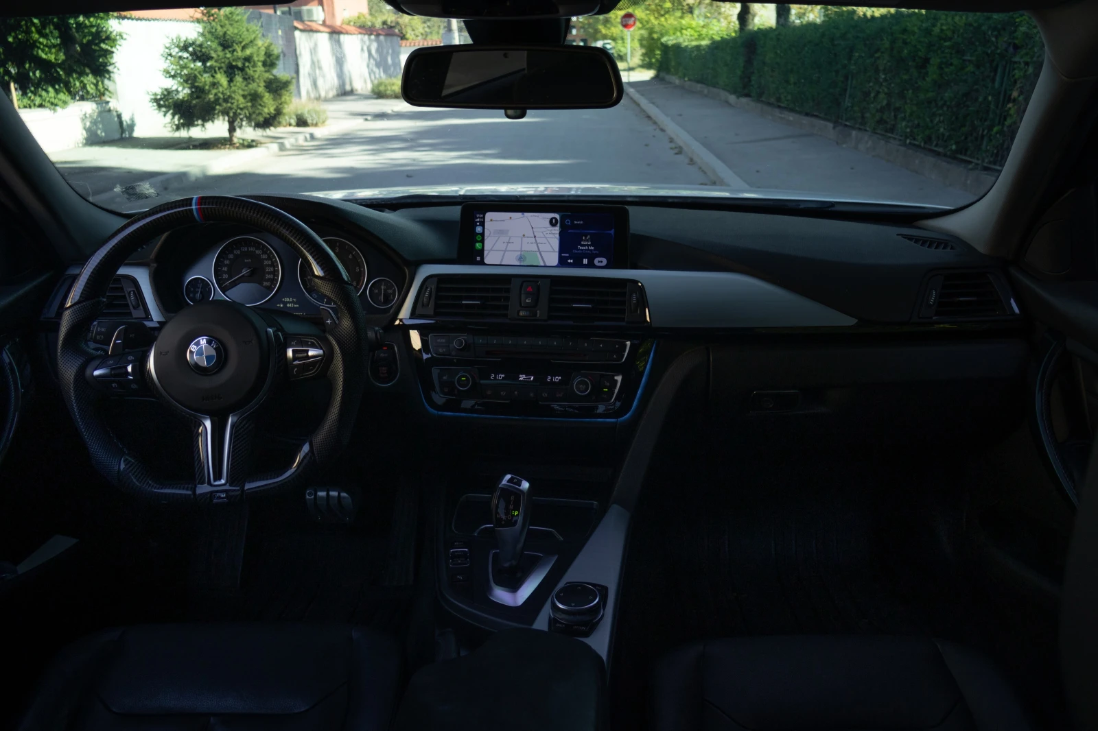 BMW 320 d Xdrive, снимка 9 - Автомобили и джипове - 55995041